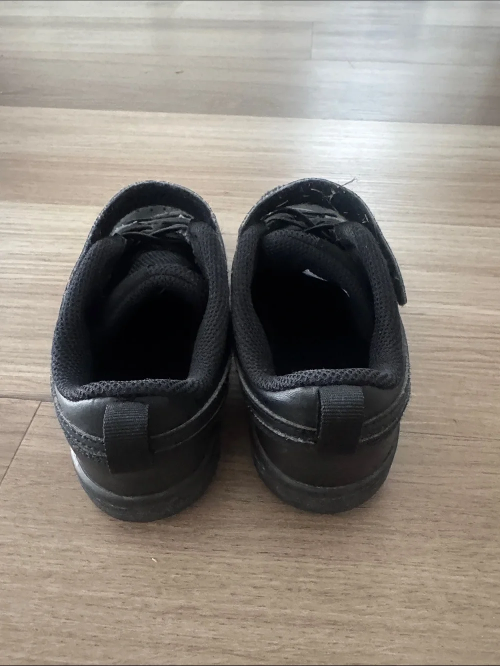 Nike Kids Black Sneakers with Velcro Strap